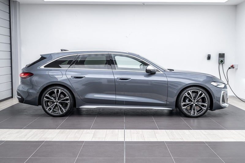 2025 Audi S5 AVANT TFSI, photo 2
