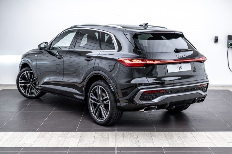 2026 Audi Q5 SUV TFSI QUATTRO S TRONIC 150 KW, photo 3