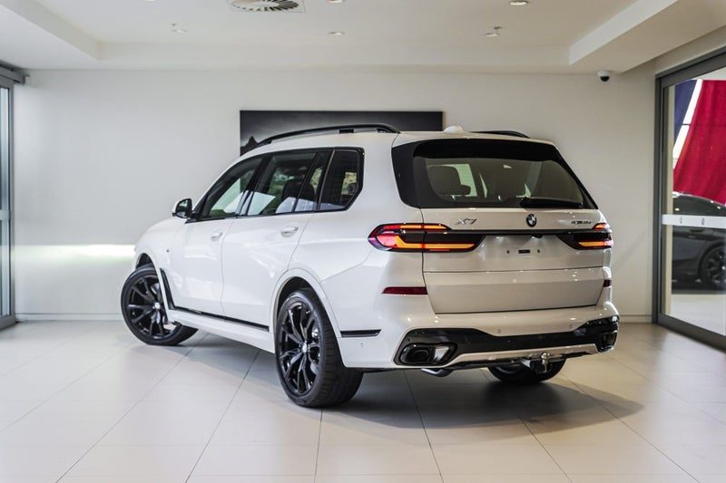2026 BMW X7 xDrive40d, photo 2