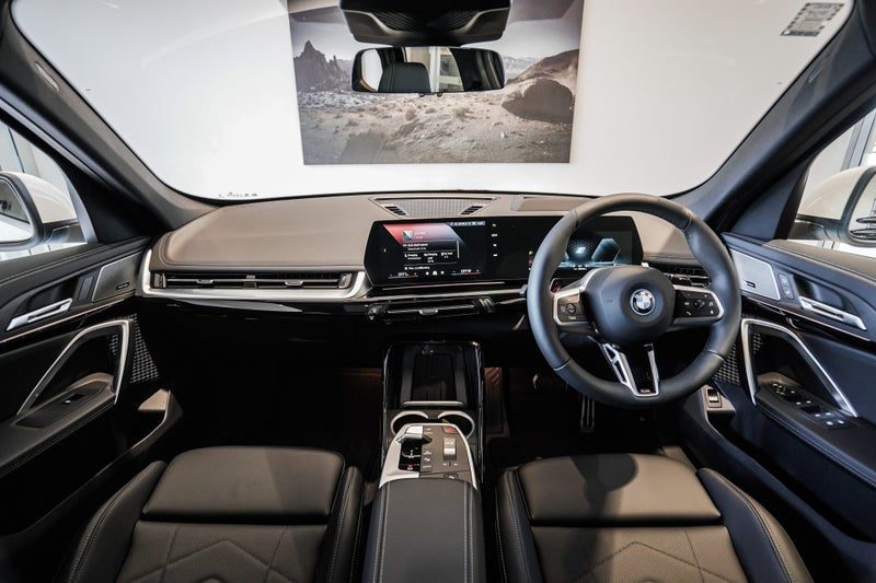 2026 BMW X1 xDrive25e, photo 3