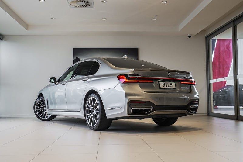 2022 BMW 730D M-Sport Package, photo 3
