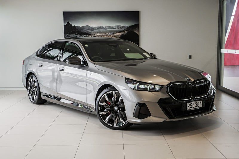 2025 BMW 550e PHEV xDrive Sedan
