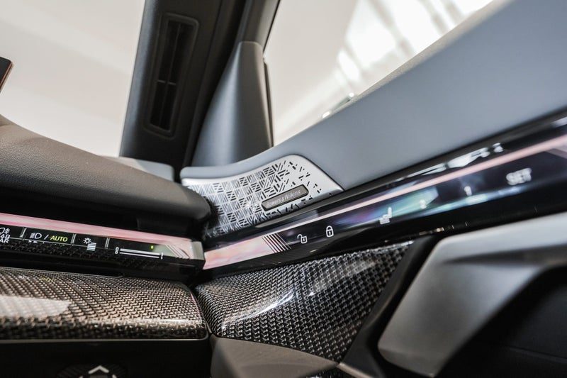2025 BMW 550e PHEV xDrive Sedan, photo 3