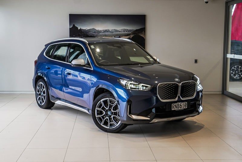2025 BMW iX1 xDrive 30