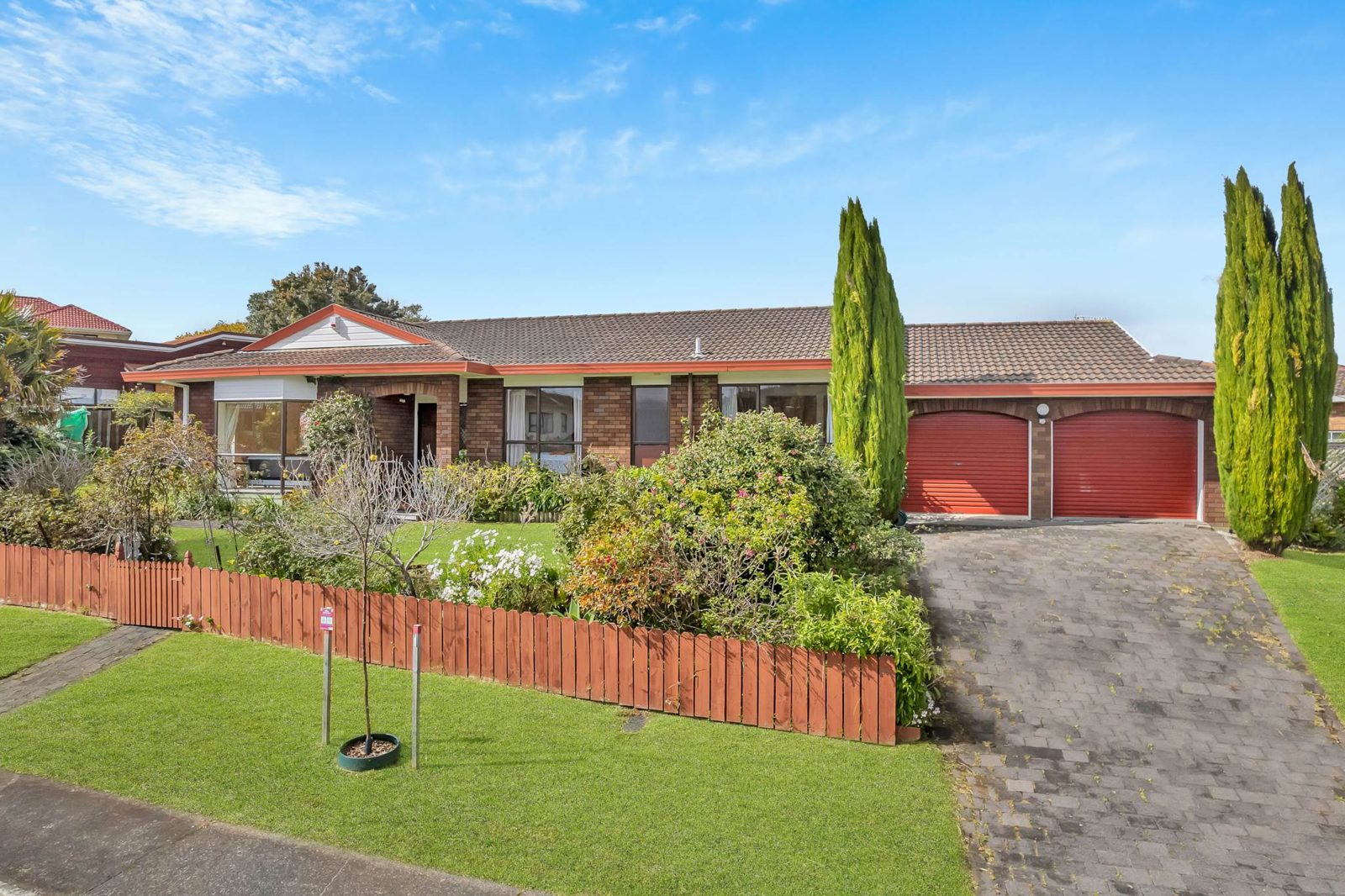 16 Landsberg Way, Windsor Park