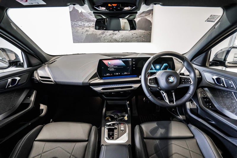 2026 BMW 120i Hatch, photo 3