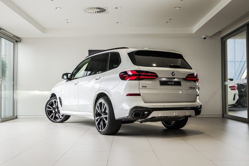 2026 BMW X5 M60i, photo 2