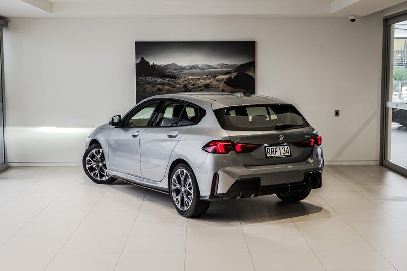 2026 BMW 120i Mild-Hybrid, photo 2