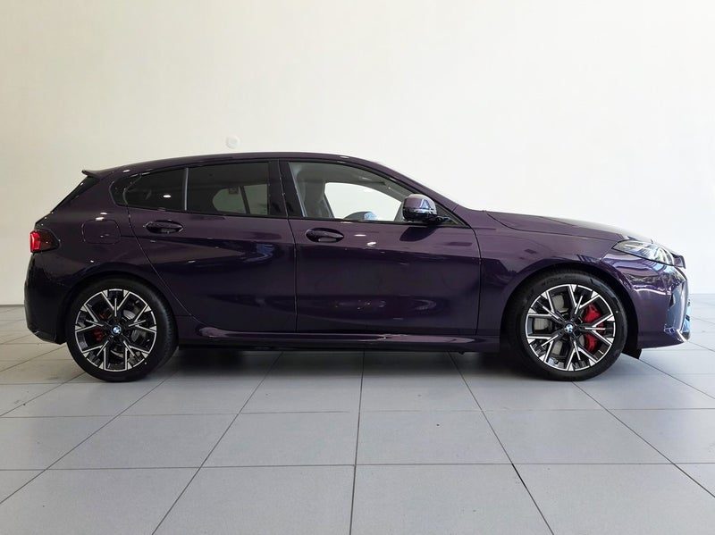 2026 BMW 120i Hatch M Sport Mild Hybrid, photo 3