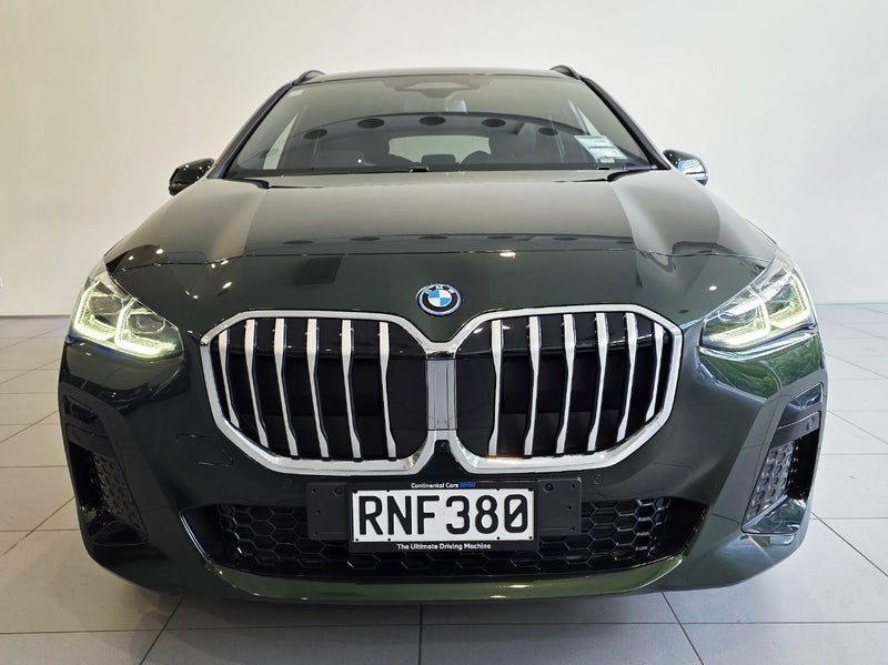 2025 BMW 225e xDrive Active Tourer PHEV, photo 2