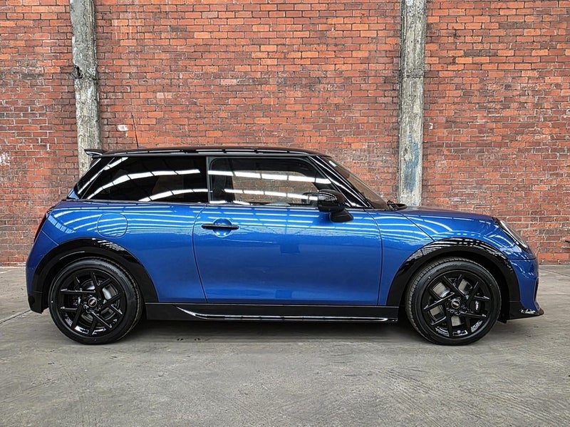 2026 MINI Cooper S JCW Sport Spec, photo 3