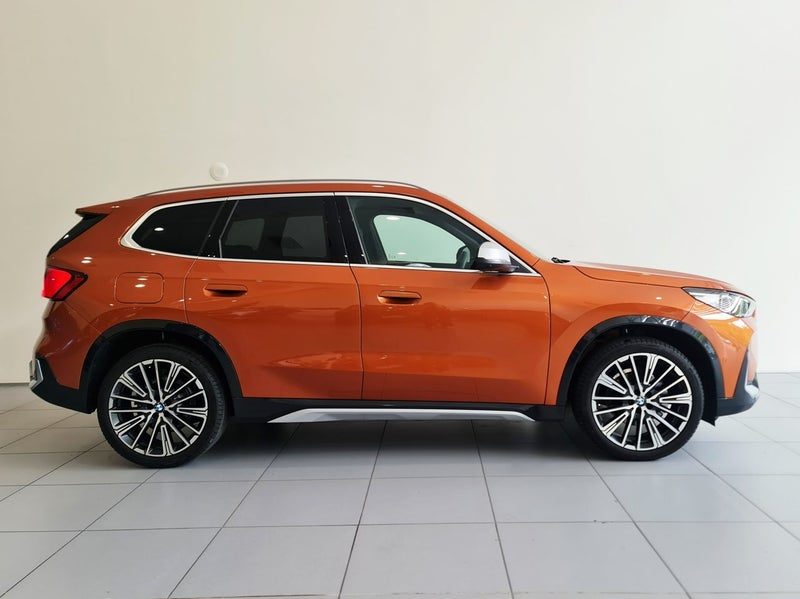 2025 BMW X1 SDrive18i X-Line Premium, photo 3