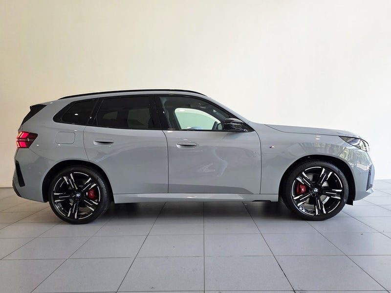 2025 BMW X3 M50 Xdrive, photo 3