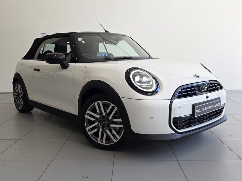 2026 MINI Cooper S Convertible, photo 2