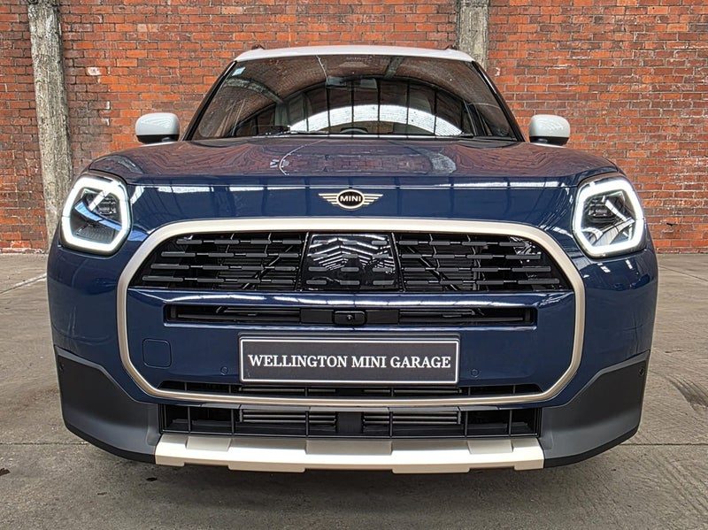2026 MINI Countryman C Favoured, photo 2