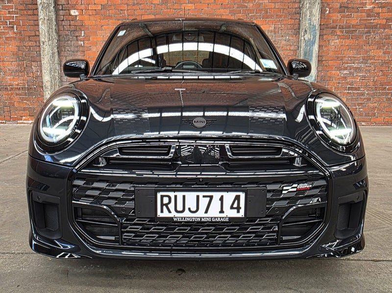 2026 MINI Cooper S JCW Sports, photo 2