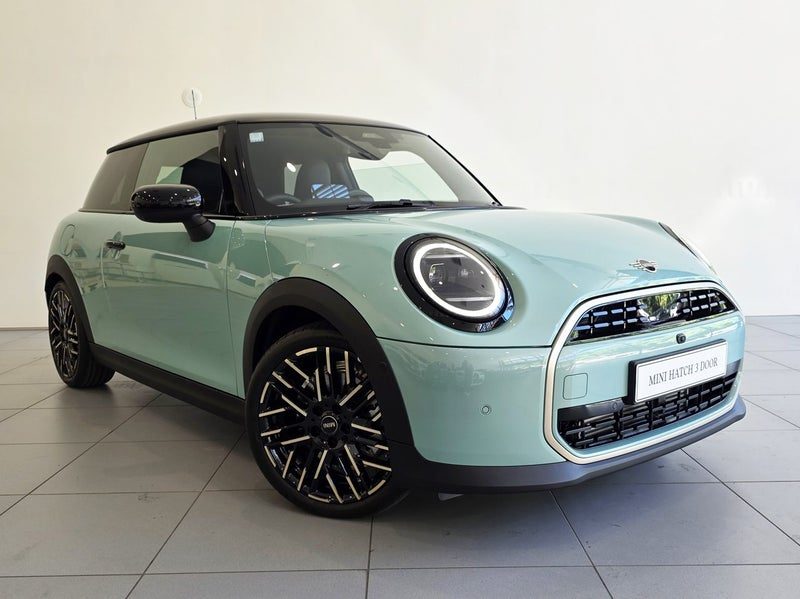 2026 MINI Cooper C Favoured Spec 3dr