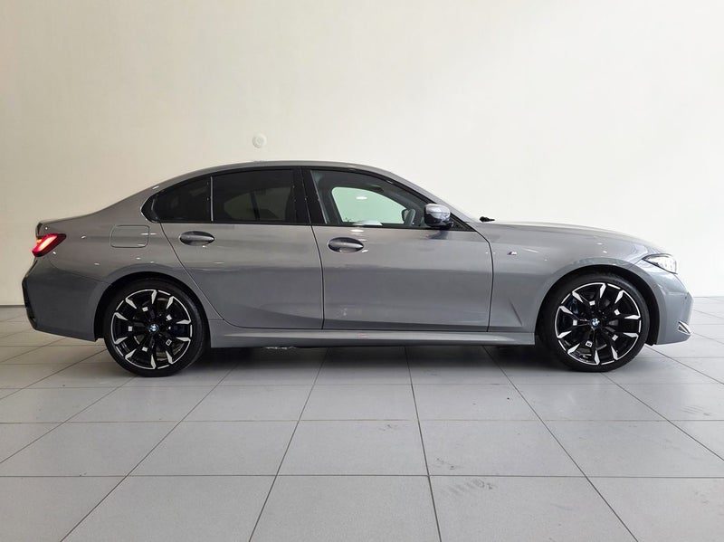 2025 BMW 330e PHEV M Sport package, photo 3