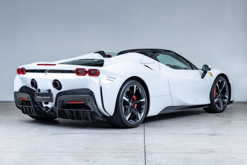 2023 Ferrari SF90 Spider, photo 3