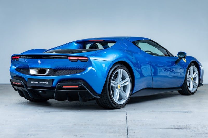 2023 Ferrari 296 GTB, photo 3
