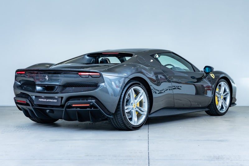2024 Ferrari 296 GTB, photo 3
