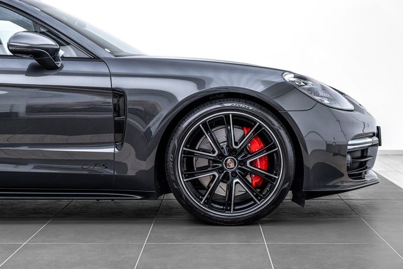 2022 Porsche Panamera GTS - Sport Turismo, photo 3