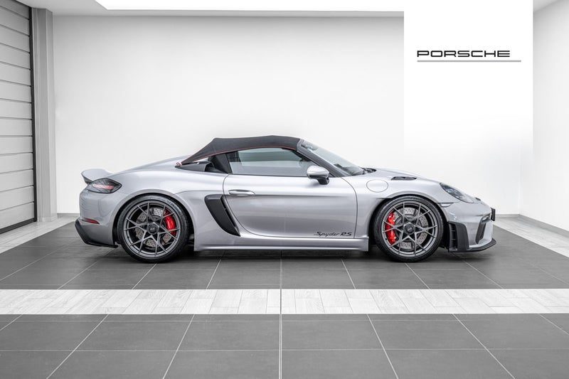 2025 Porsche 718 Spyder RS (718), photo 2