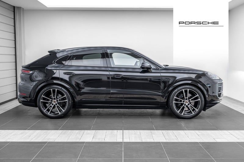 2026 Porsche Cayenne Hybrid, photo 2