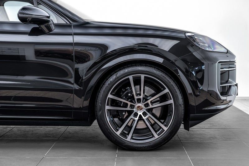 2026 Porsche Cayenne Hybrid, photo 3