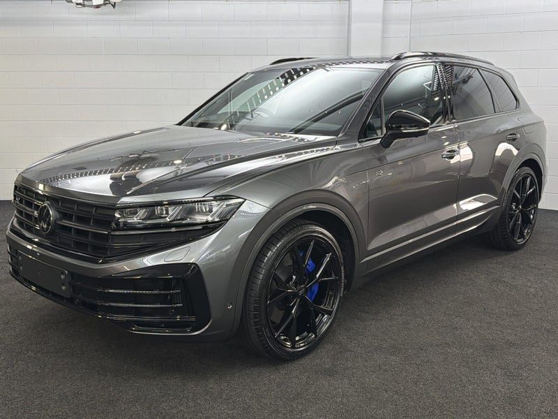 2026 Volkswagen Touareg R PHEV, photo 2