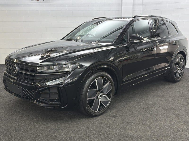 2026 Volkswagen Touareg V6S TDI R-LINE, photo 2