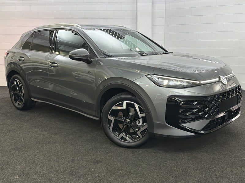 2026 Volkswagen T-Roc R-LINE