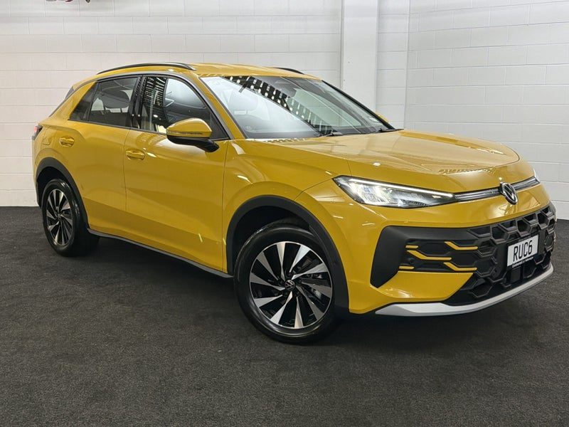 2026 Volkswagen T-Roc Hybrid | Life