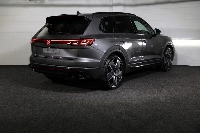 2026 Volkswagen Touareg V6S TDI R-LINE, photo 3