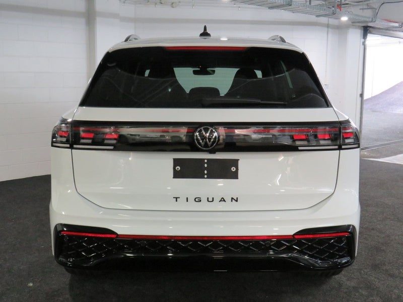 2026 Volkswagen Tiguan R-LINE, photo 3