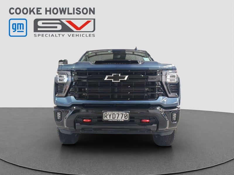 2026 Chevrolet Silverado 2500 HD LTZ Premium, photo 2