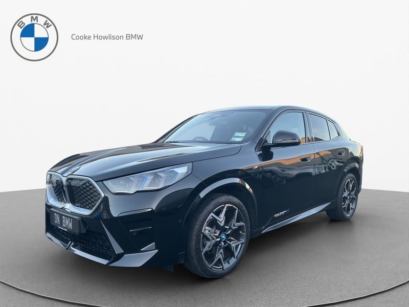 2025 BMW iX2 eDrive20 M Sport, photo 3