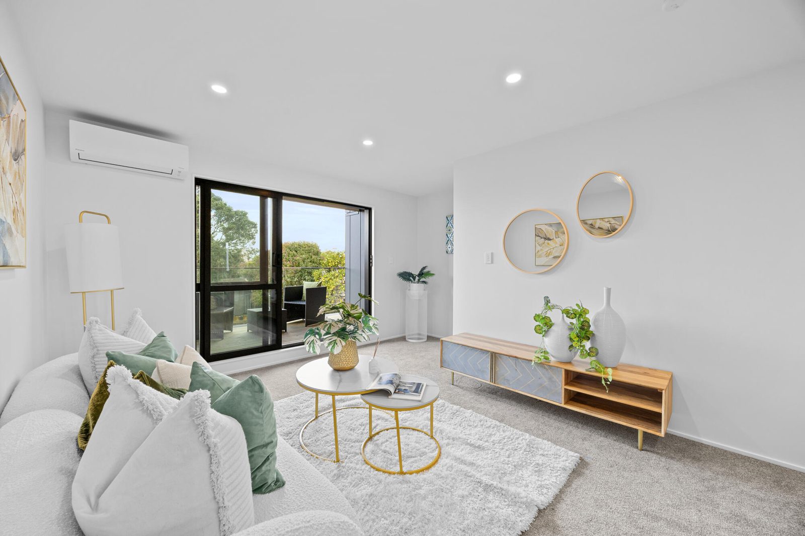 4/6 Robertson Road, Ranui