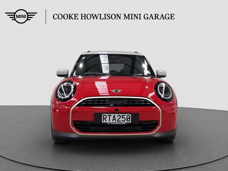 2026 MINI Cooper Cooper C Favoured 5dr, photo 2