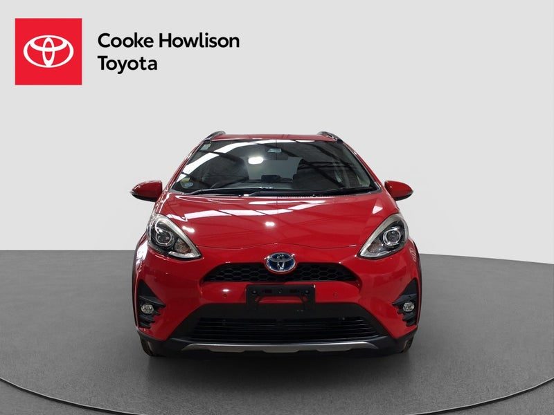 2019 Toyota Aqua Crossover Hybrid, photo 2