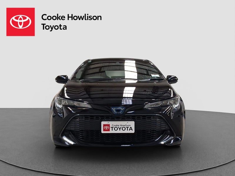 2019 Toyota Corolla Hybrid Hatchback, photo 2