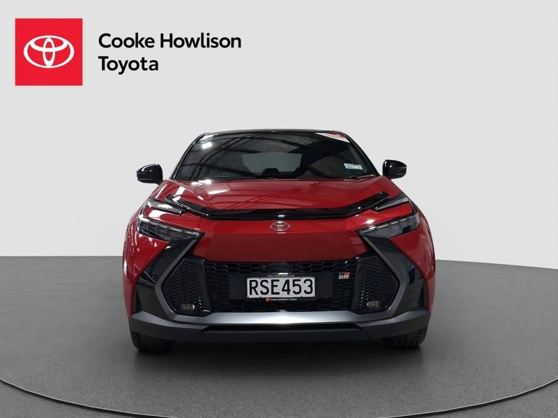 2026 Toyota C-HR GR Sport 2.0L Hybrid AWD, photo 2
