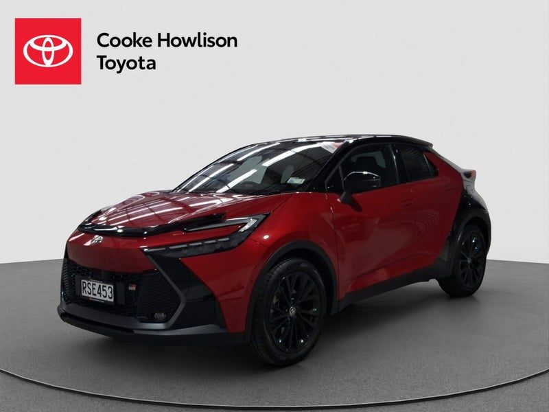 2026 Toyota C-HR GR Sport 2.0L Hybrid AWD, photo 3
