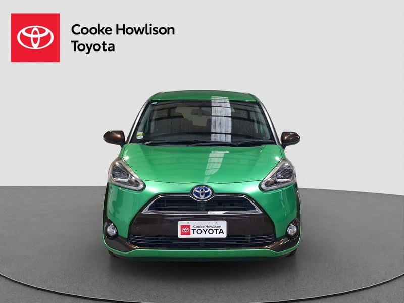 2017 Toyota Sienta 1.5 Hybrid 7 Seater, photo 2