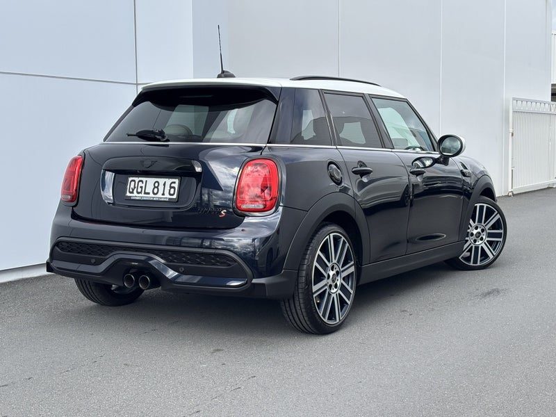 2023 MINI Cooper Cooper S, photo 2