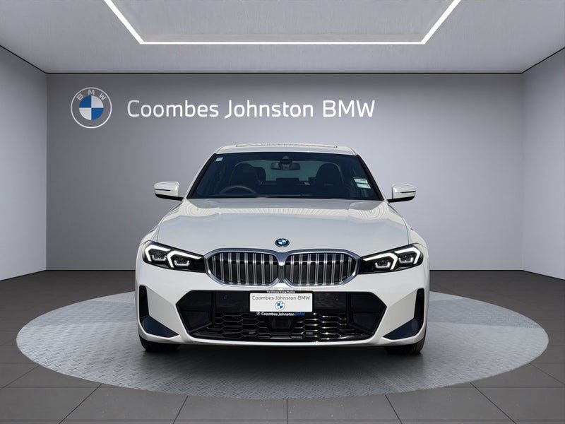 2026 BMW 330e M Sport, photo 2