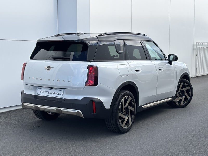 2026 MINI Countryman C Favoured, photo 2