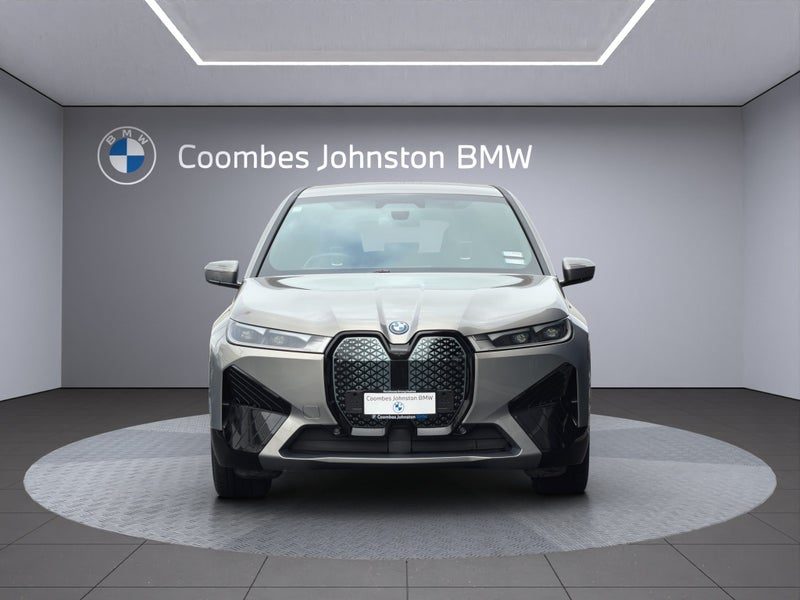 2025 BMW iX xDrive40 Sport, photo 2