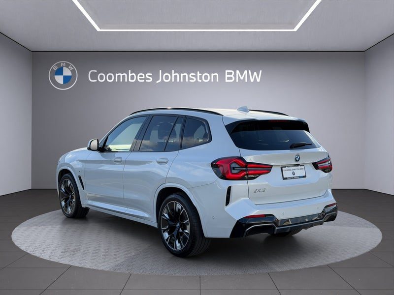 2022 BMW iX3 M Sport, photo 3