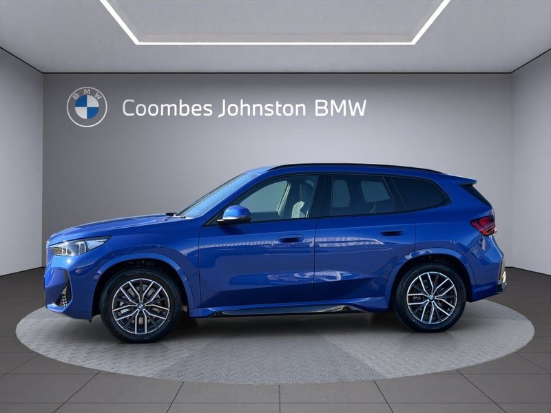 2026 BMW iX1 xDrive 30e, photo 3